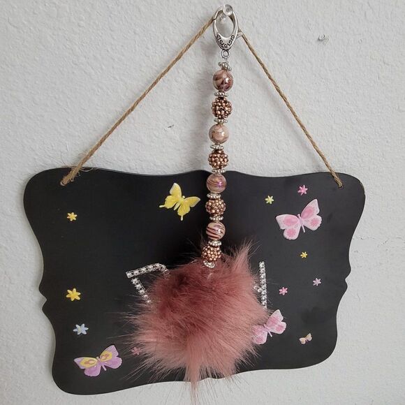 CHAIN AND ORNAMENT CAR WITH  POMPOM NEW - Picture 1 of 3